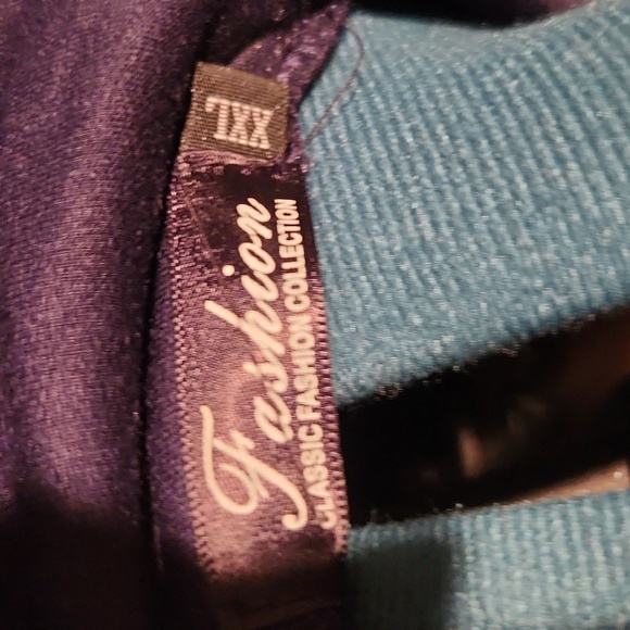 Blue cowl neck sweatshirt with draped front - Picture 3 of 6